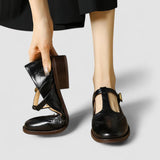 Margot | Pantofi cu bandă T și model brogue