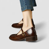 Margot | Pantofi cu bandă T și model brogue